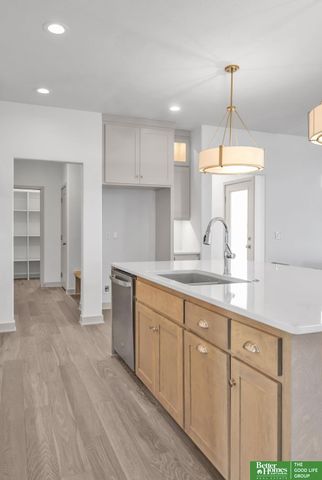 10304 S 191st Avenue, Omaha, NE 68136