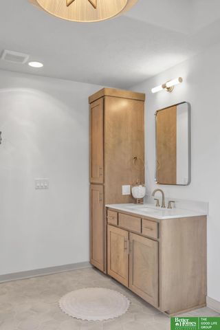 10304 S 191st Avenue, Omaha, NE 68136