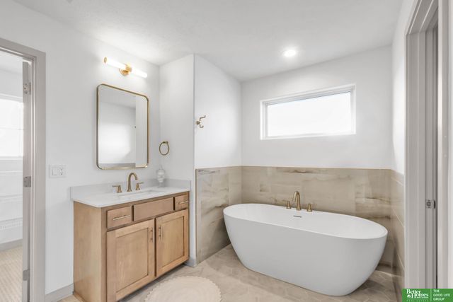 10304 S 191st Avenue, Omaha, NE 68136