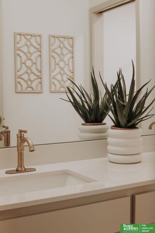 10304 S 191st Avenue, Omaha, NE 68136