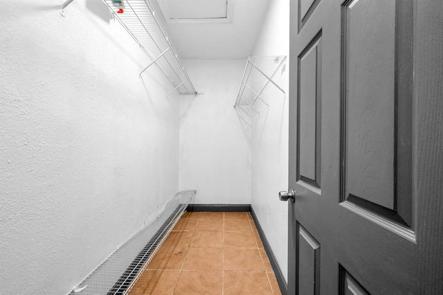 124 SW 10th Avenue, Boynton Beach, FL 33435