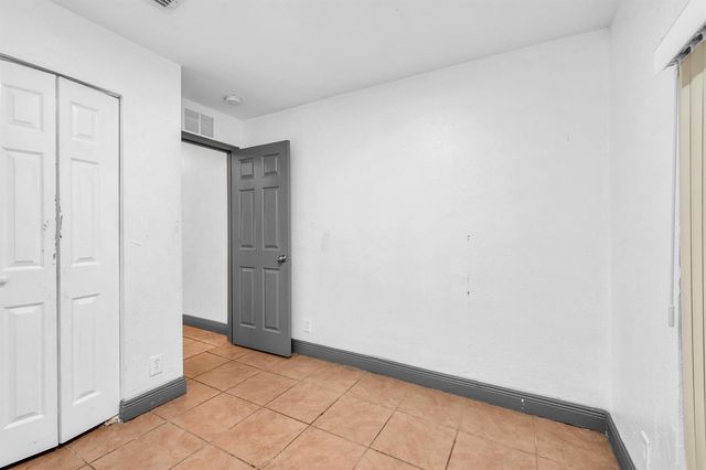 124 SW 10th Avenue, Boynton Beach, FL 33435