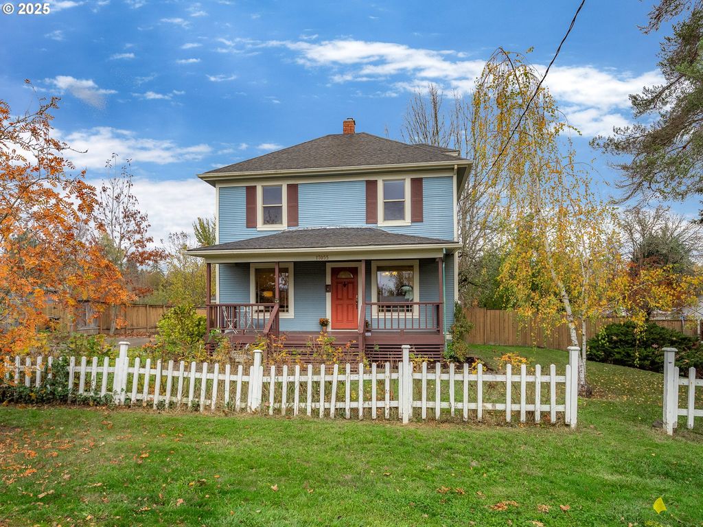 17055 Sw FLORENCE St, Beaverton, OR 97078