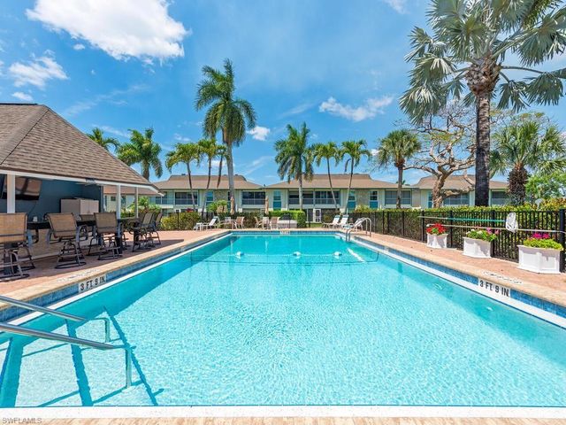 325 Charlemagne BLVD C104, Naples, FL 34112