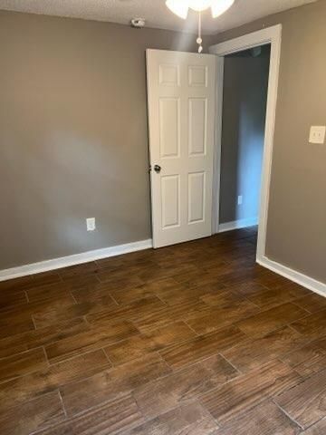 6710 Phillips Lane, Hitchcock, TX 77563