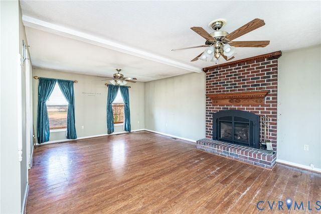 8910 Tunstall Rd, New Kent, VA 23124