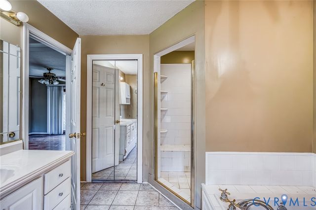 8910 Tunstall Rd, New Kent, VA 23124