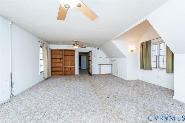 8910 Tunstall Rd, New Kent, VA 23124