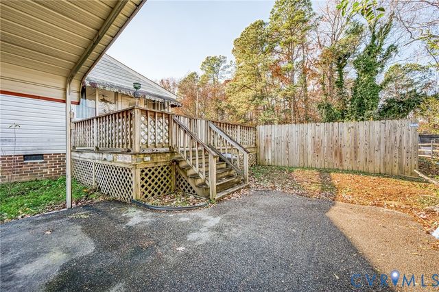 8910 Tunstall Rd, New Kent, VA 23124