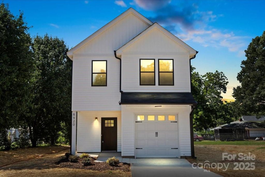 8920 Harrisburg Road, Charlotte, NC 28215