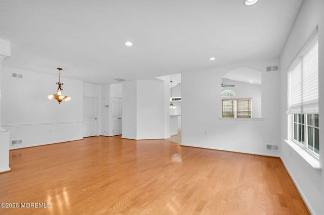 54 Drayton Road, Manchester, NJ 08759