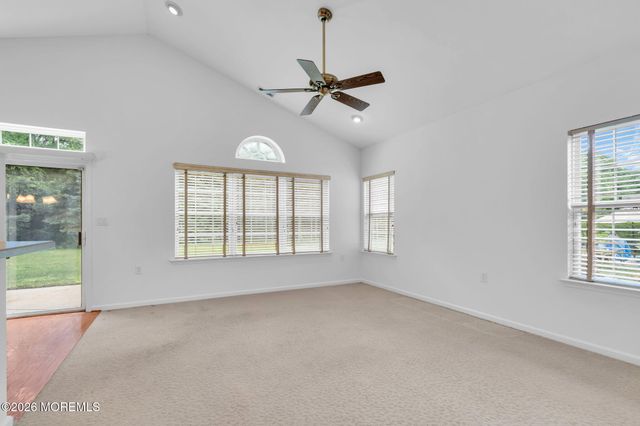 54 Drayton Road, Manchester, NJ 08759