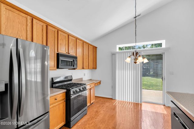 54 Drayton Road, Manchester, NJ 08759