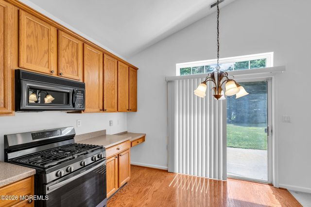 54 Drayton Road, Manchester, NJ 08759