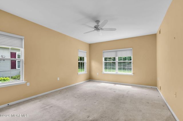 54 Drayton Road, Manchester, NJ 08759