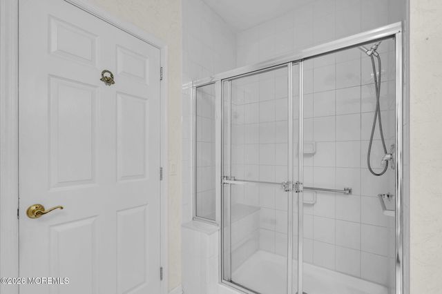 54 Drayton Road, Manchester, NJ 08759