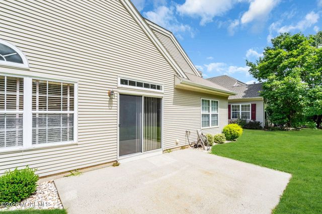 54 Drayton Road, Manchester, NJ 08759