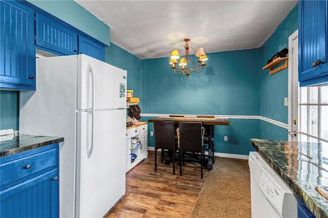 1405 S Vine Street, Holden, MO 64040