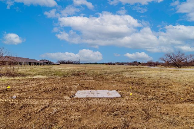 700 S Deer Park Road, Decatur, TX 76234