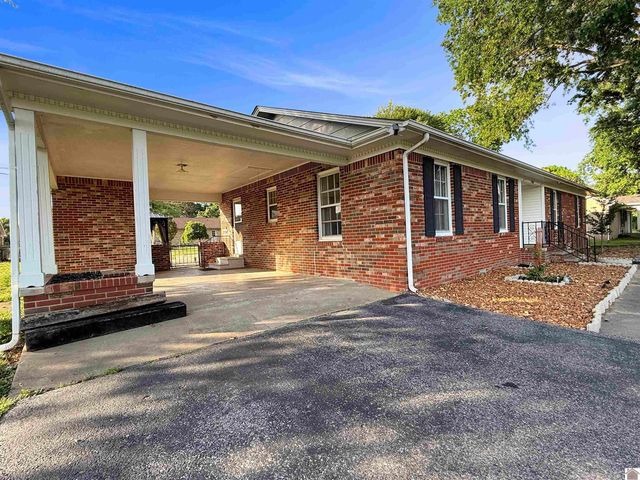 1506 Belmont Dr., Murray, KY 42071