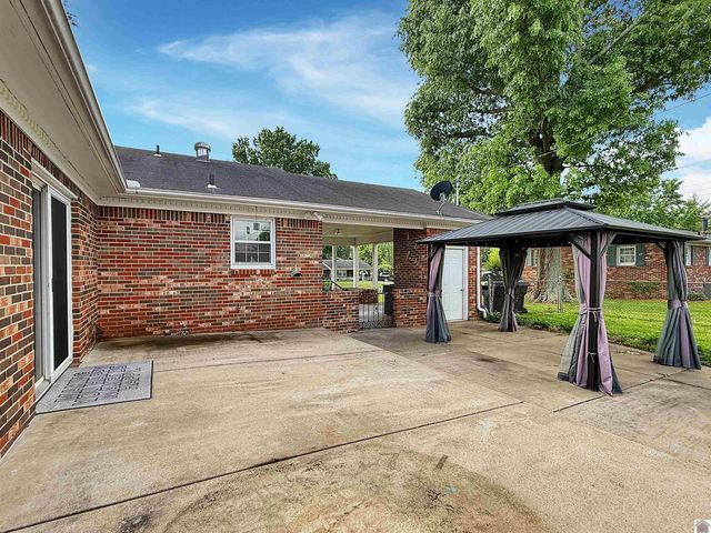 1506 Belmont Dr., Murray, KY 42071