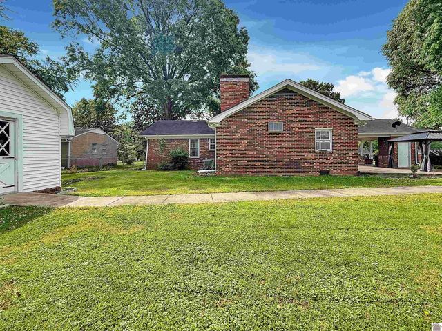 1506 Belmont Dr., Murray, KY 42071
