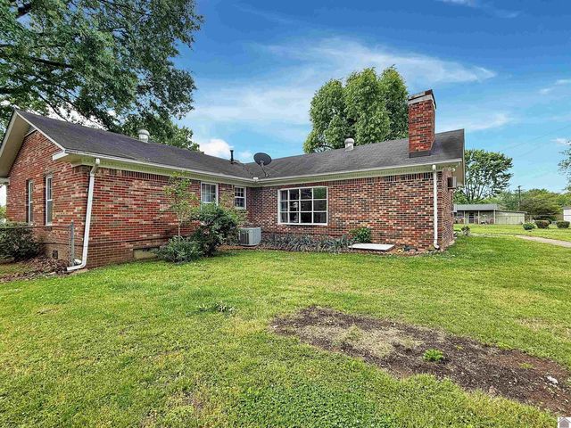 1506 Belmont Dr., Murray, KY 42071