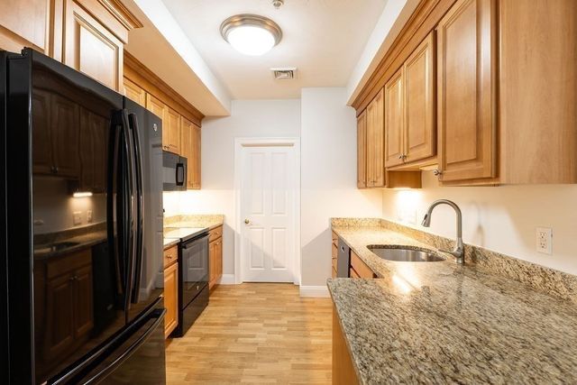 1 Lenox 111, Norwood, MA 02062