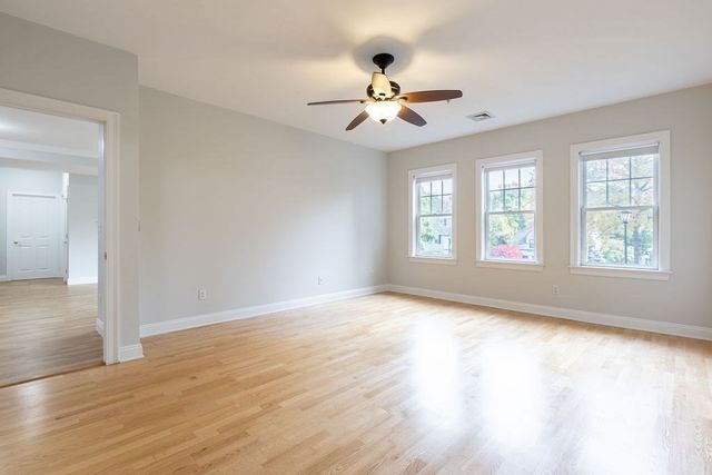 1 Lenox 111, Norwood, MA 02062