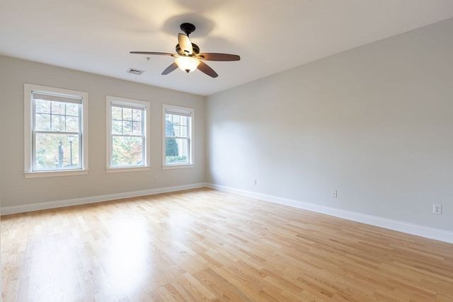 1 Lenox 111, Norwood, MA 02062