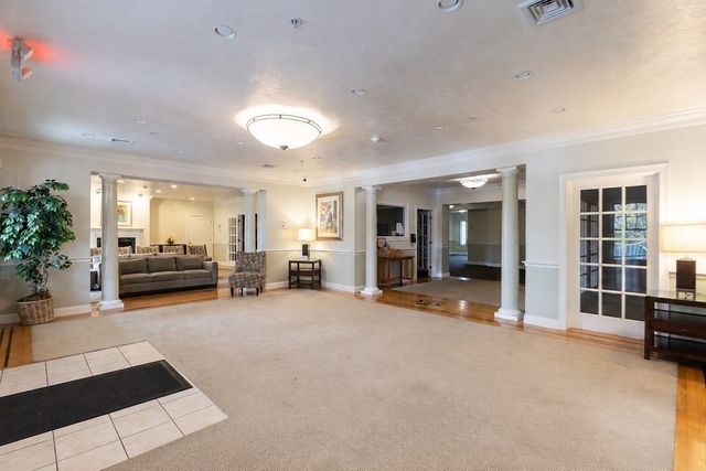1 Lenox 111, Norwood, MA 02062