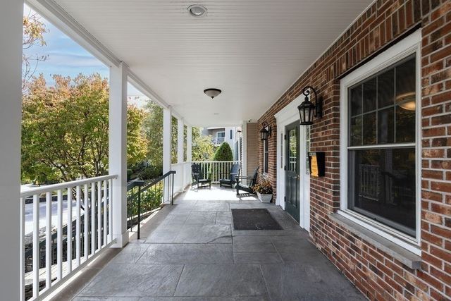1 Lenox 111, Norwood, MA 02062