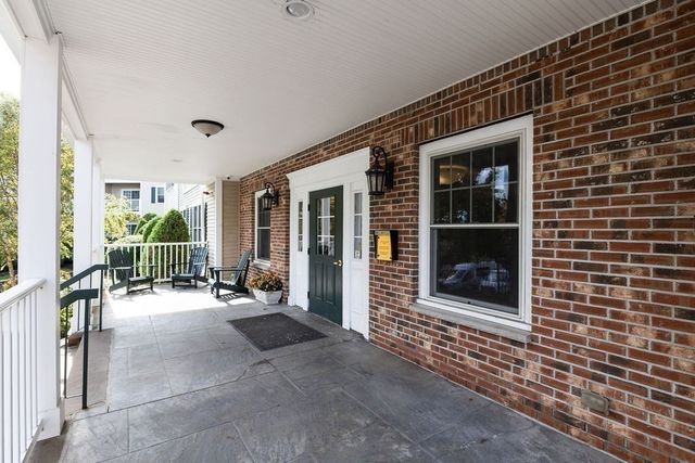 1 Lenox 111, Norwood, MA 02062