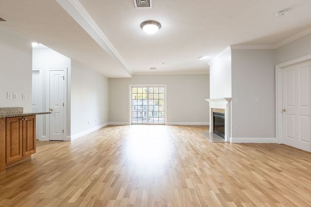 1 Lenox 111, Norwood, MA 02062