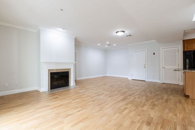 1 Lenox 111, Norwood, MA 02062
