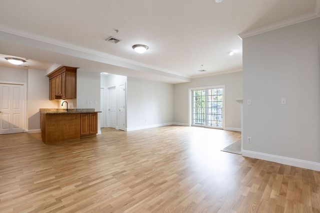 1 Lenox 111, Norwood, MA 02062
