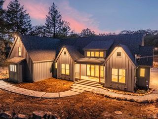 2716 Rollo Rd, Santa Rosa, CA 95404