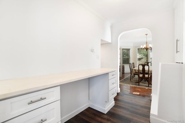 134 Old Mamaroneck Road, White Plains, NY 10605