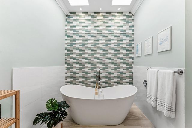 1403 Indian Road E, Lake Clarke Shores, FL 33406