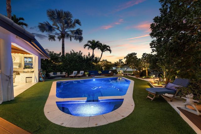 1403 Indian Road E, Lake Clarke Shores, FL 33406