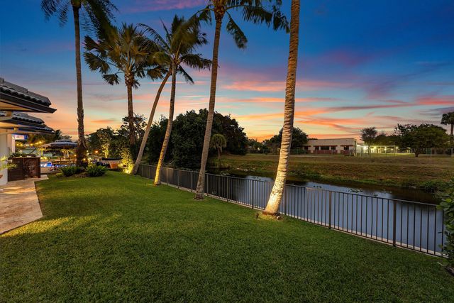 1403 Indian Road E, Lake Clarke Shores, FL 33406