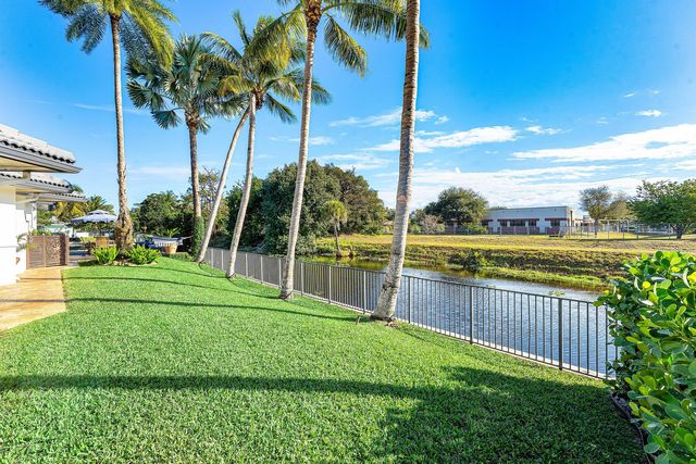 1403 Indian Road E, Lake Clarke Shores, FL 33406