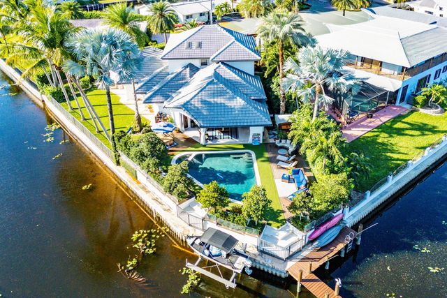 1403 Indian Road E, Lake Clarke Shores, FL 33406