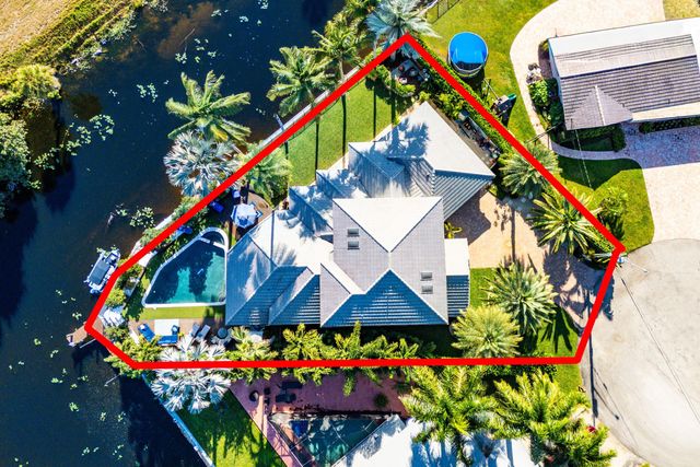 1403 Indian Road E, Lake Clarke Shores, FL 33406