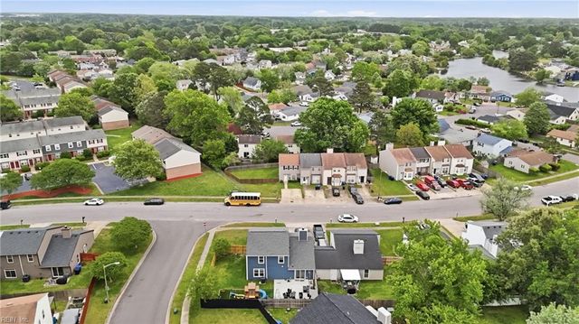 880 Riverbend RD, Virginia Beach, VA 23452