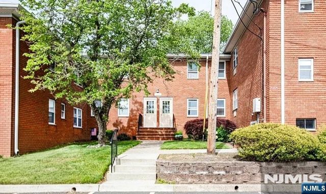 1130 Valley Road 2B, Wayne, NJ 07470