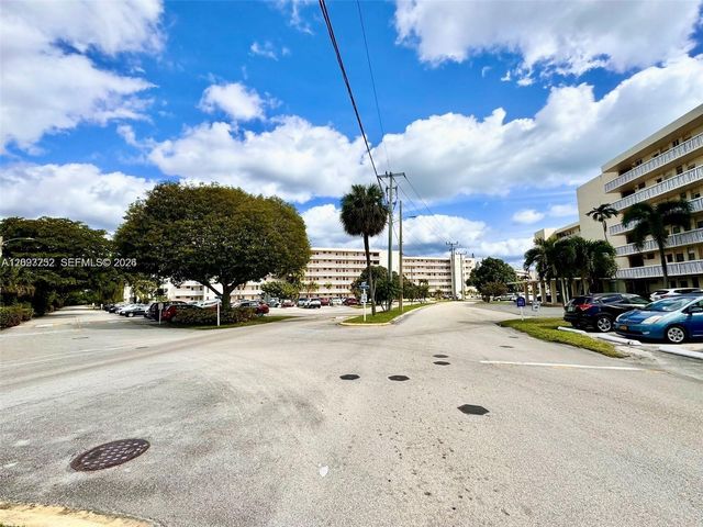 2905 Point East Drive L102, Aventura, FL 33160