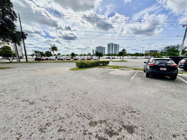2905 Point East Drive L102, Aventura, FL 33160