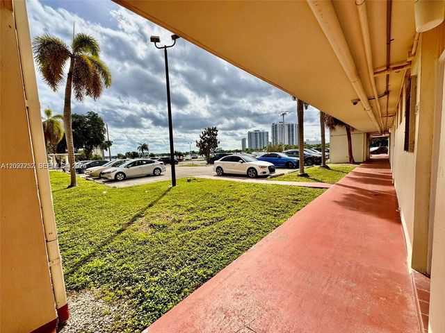 2905 Point East Drive L102, Aventura, FL 33160