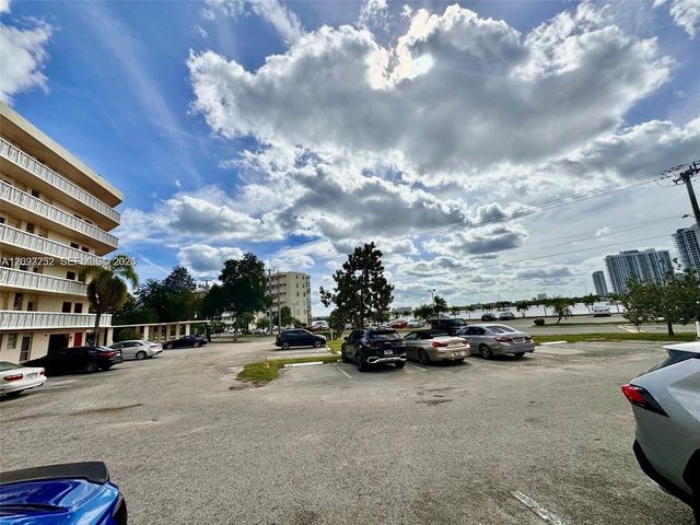 2905 Point East Drive L102, Aventura, FL 33160